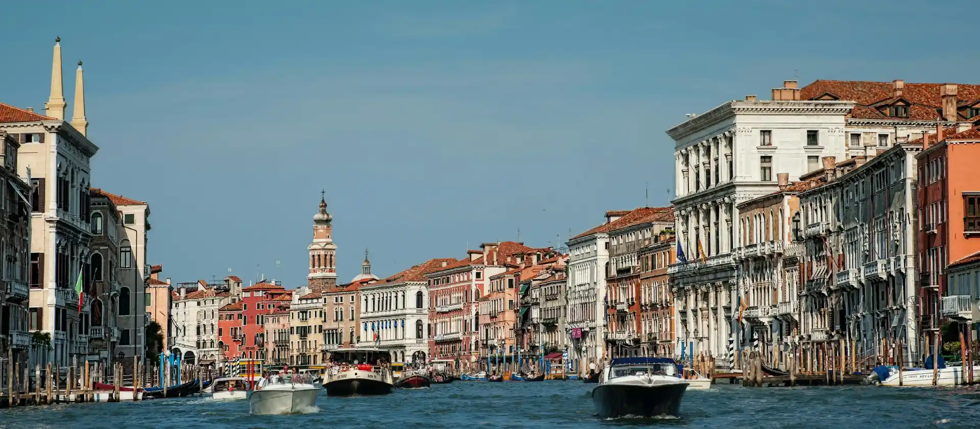 Qual è l’hotel ideale a Venezia con corte interna silenziosa?